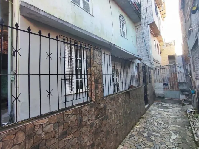 CASA TÉRREA À VENDA