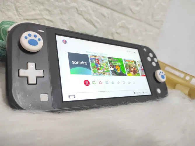 Nintendo Switch Lite Cinza - DESBLOQUEADO - SEMI NOVO - 64GB