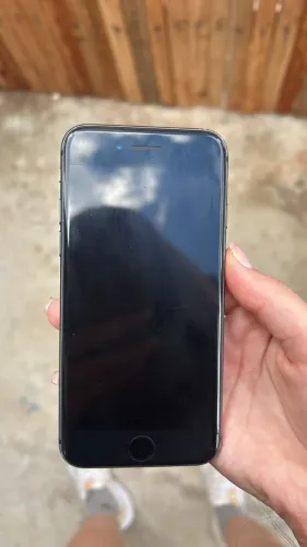 iPhone 8
