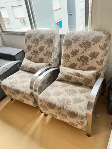 Duas Poltronas por R$ 250,00