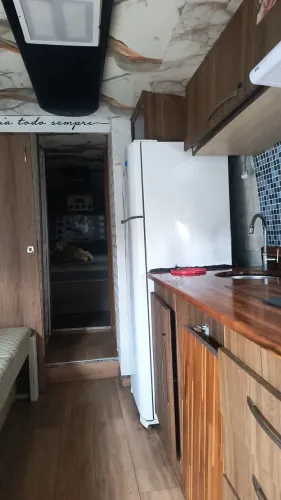 Motor home 