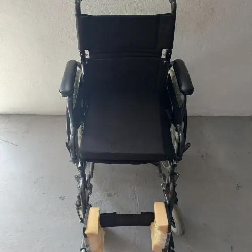 Cadeira de rodas dellamed