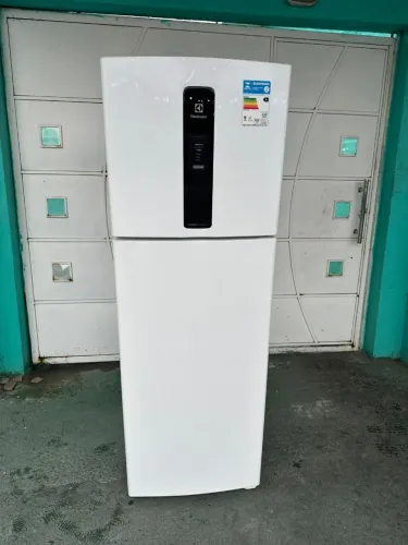Geladeira Electrolux Frost Free Inverter Semi Nova