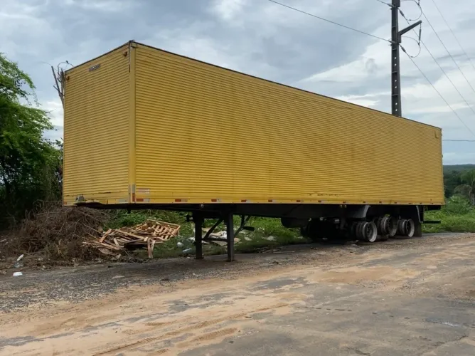 Aluguel carreta baú 30 pallets 