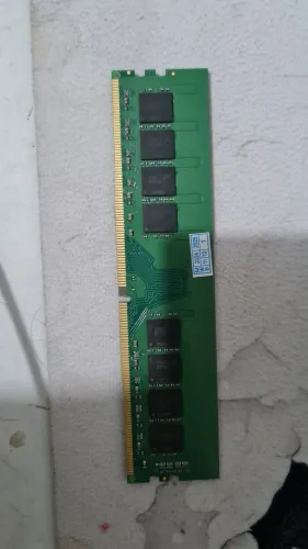Dois pentes de 8gb DDR4 2666Mhz