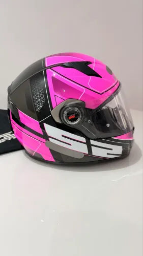 Capacete
