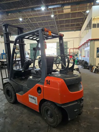 Empilhadeira Toyota 8fg25