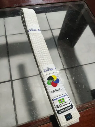 Faixa branca karatê Arawaza NOVA
