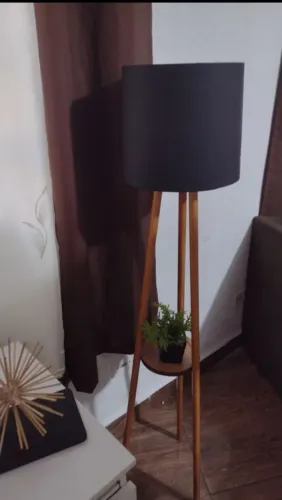Lindas luminárias que da um toque de requinte ?deixando seu cantinho aconchegante e lindo