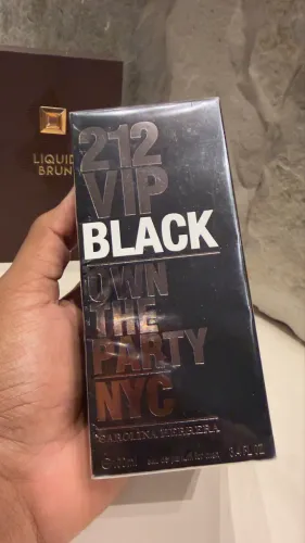 212 vip black parfum