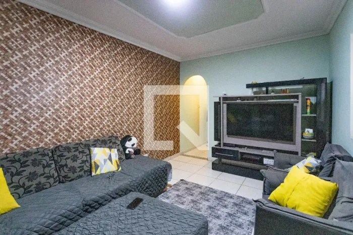 Casa à Venda - Taboão, 3 Quartos, 300 m2