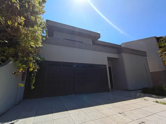 Casa de 4 suítes à venda no Parque São Jorge