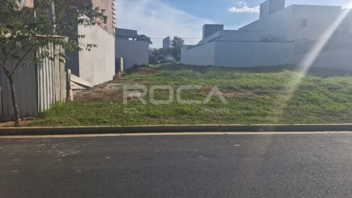 Terreno Padrão à Venda no Condomínio Village São Carlos IV - Oportunidade Imperdível!