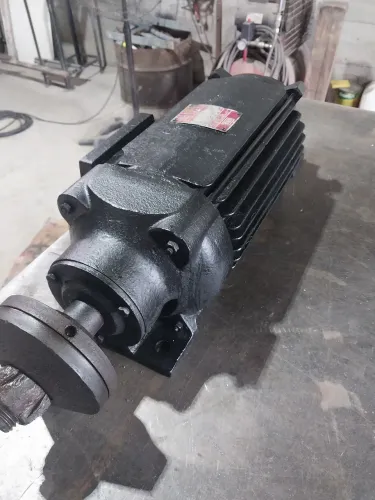 Motor trifásico jacaré 5 cv para serra de bancada