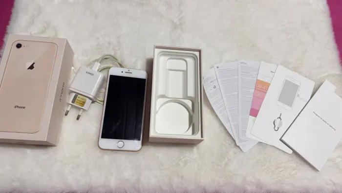 Vendo IPhone 8 - 64gb