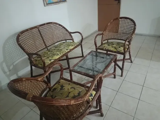 Mesa de canto madeira maciça 