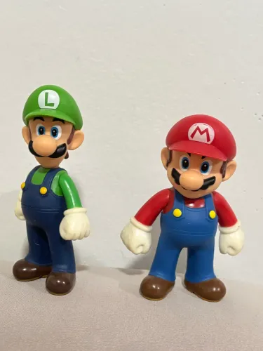 Bonecos articulados de Mario e Luigi