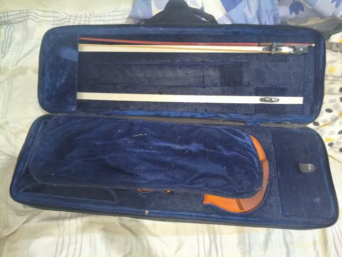 Vendo violino Eagle E441 4/4
