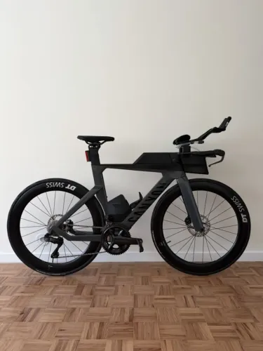 Canyon Speedmax CF8 2025 - Shimano Ultegra di2 - freio a disco - Bike triatlo - TT