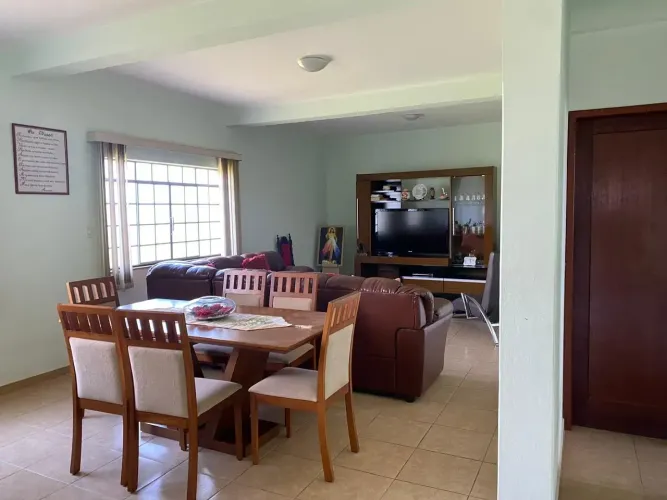Casa a venda no bairro Lima Dias!