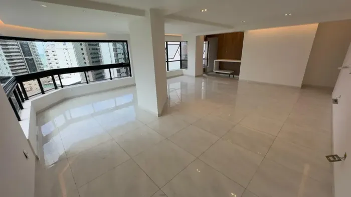 APARTAMENTO 3 QUARTOS SENDO 3 SUÍTES AMPLAS