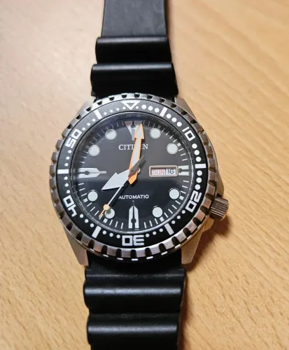 Relógio Citizen Marine Sport Automático NH8380-15E