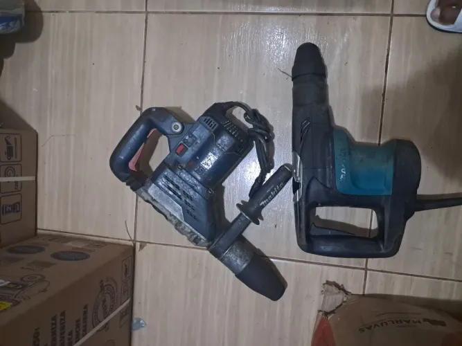 Martelete de 5 quilos da bosch e makita cada uma custa 1200