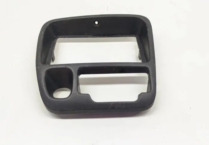 Moldura Acabamento Central Som Tracker GrandVitara Obs 54082