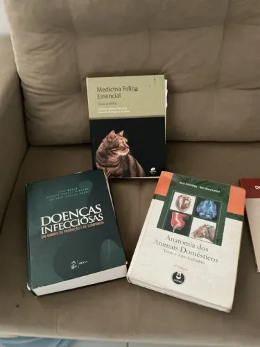 Livros universitários