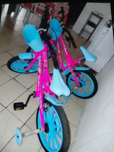 Vende- se 2 Bicicleta Novinhas Conservada