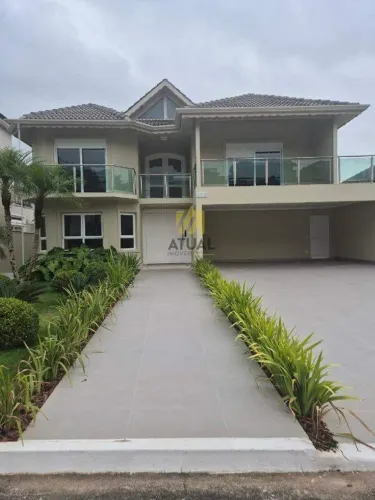 Casa à venda no Melville Alphaville | 4 Suítes e Piscina