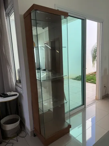 Cristaleira Vitrine Alto Padrão com LED | Vidro Temperado | Excelente Estado
