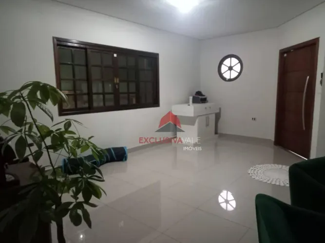 Casa com 4 quartos à venda, 175 m² por R$ 830.000 - Jardim Sul - São José dos Campos/SP