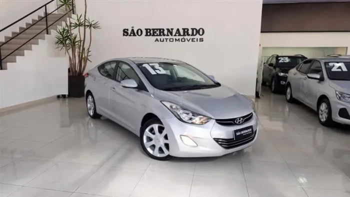Hyundai Elantra GLS 1.8 16V Aut. 2013