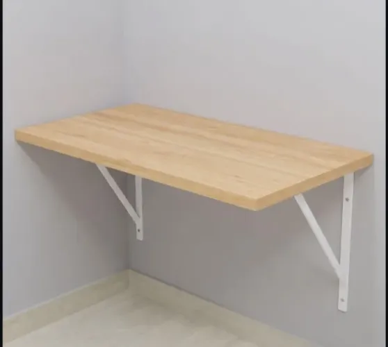 Mesa Suspensa / Bancada de Estudo e Home Office (Estado de Nova)