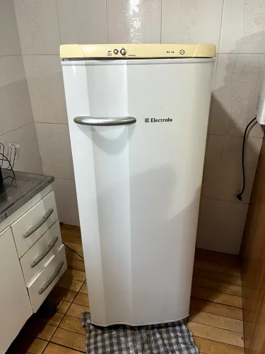 Geladeira Eletrolux Re28 Super