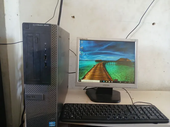 Computador Dell empresarial completo todo bom