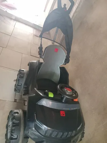 Carrinho de criança jeep 