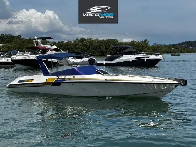 Lancha Tecnomarine Símbolo 31 - Diesel (MEGA OFERTA)
