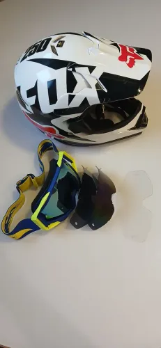 Capacete FOX