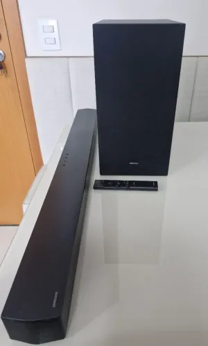 Soundbar Samsung HW-B555 - usado