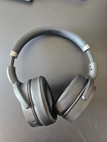 Headphone Sennheiser Bluetooth com cancelamento de ruído
