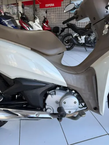BIZ 125