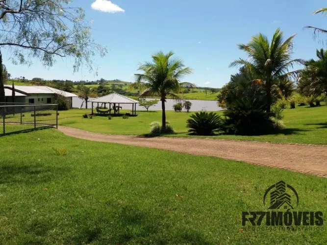 FAZENDA A 55MIN DE GOIÂNIA - GO
