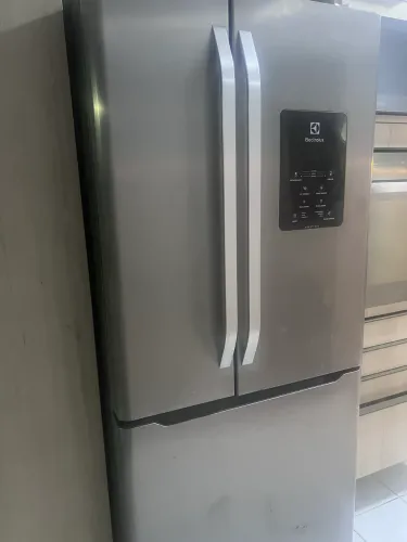 Geladeira Electrolux 579 litros