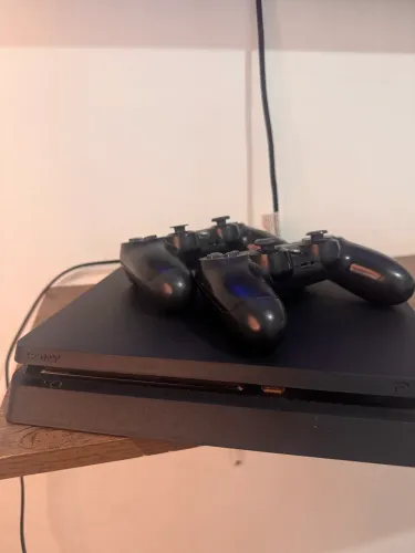 Playstation 4 - 1T