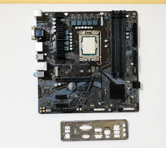 Kit - Gigabyte B660M + Intel i7-12700KF