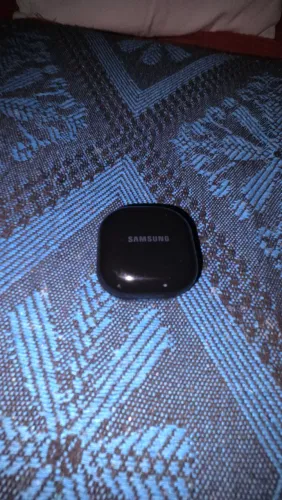 Casa para fone Samsung Buds Core (Está sem os fones de ouvido)