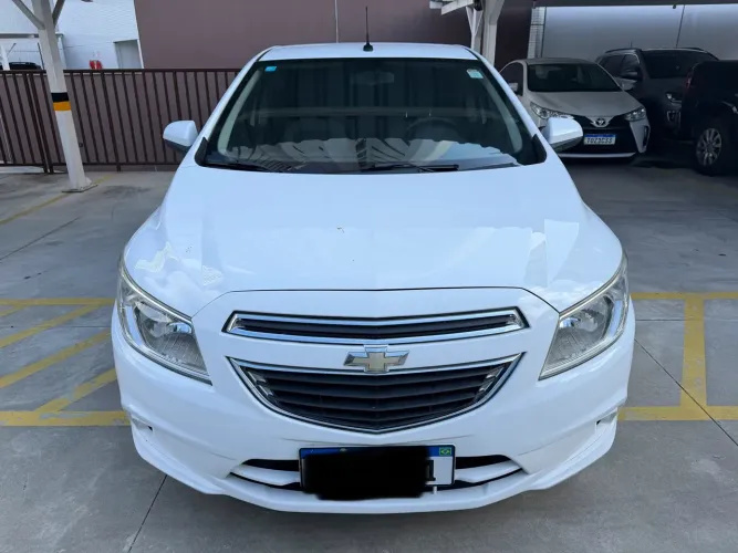 Chevrolet Onix Hatch LT 1.0 8V Flex Power Mec. 4P 2015