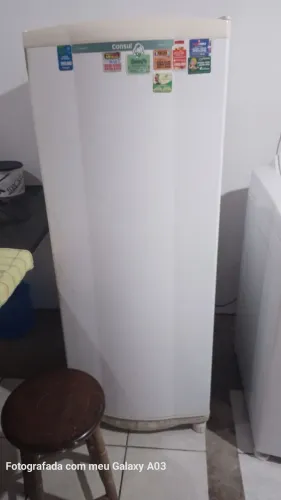 Estou vendendo uns móveis usados mas em boas condições de uso.